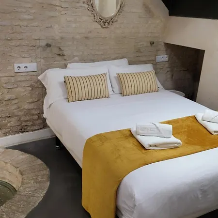 Rentalsevilla Cardenal Cervantes Apartmán *